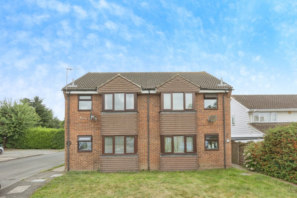 Property photo 1 of 11