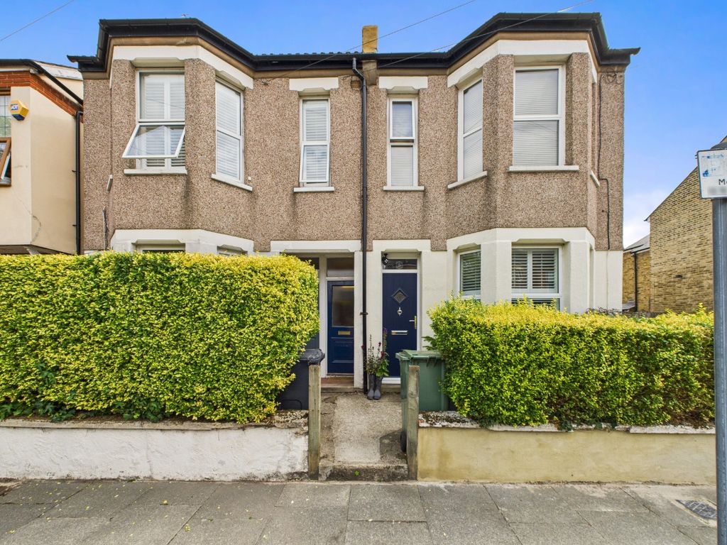 Property photo 2 of 11 4429043