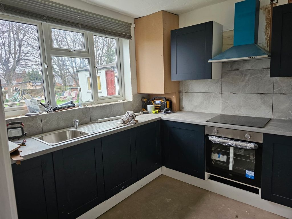 Property photo 1 of 3 Kitchen