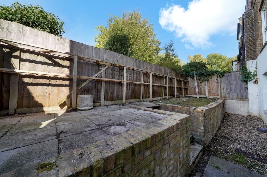 Property photo 2 of 15 Picture No. 07