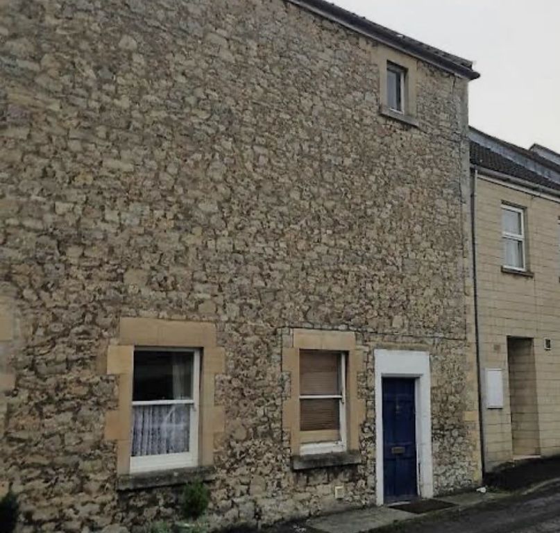 Property photo 1 of 13