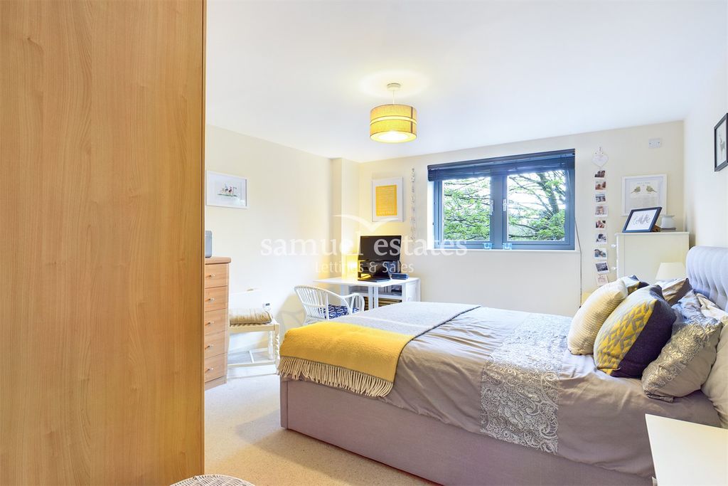 Property photo 3 of 9 Bedroom One