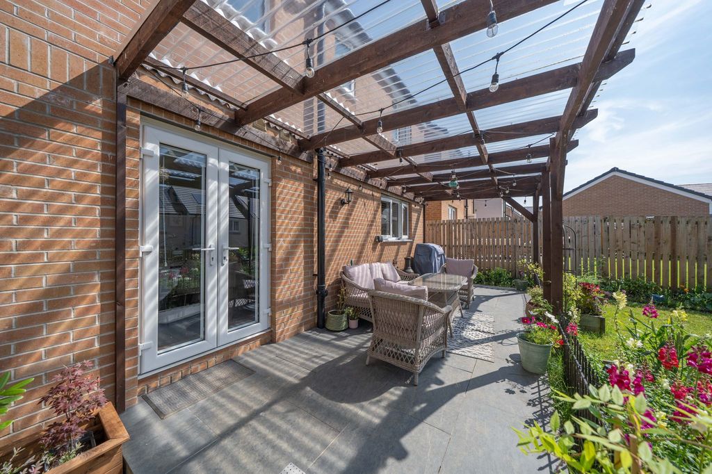 Property photo 1 of 31 Pergola & Patio Area