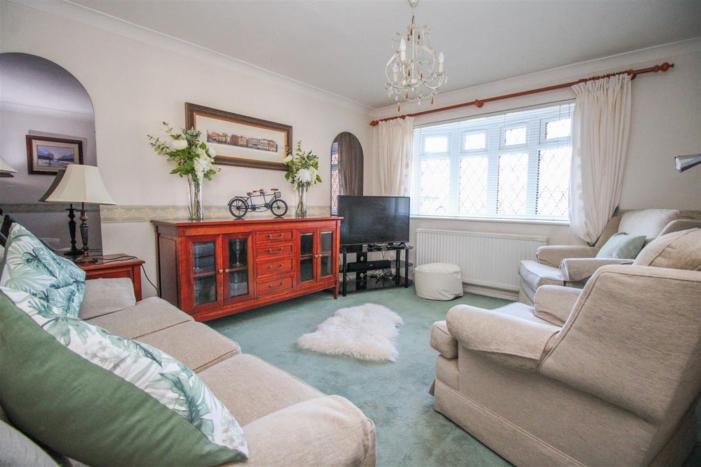 Property photo 2 of 17 Img_0857.Jpg