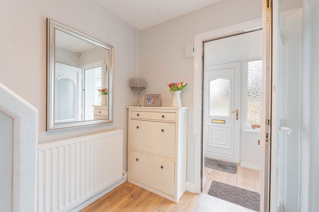 Property photo 3 of 30