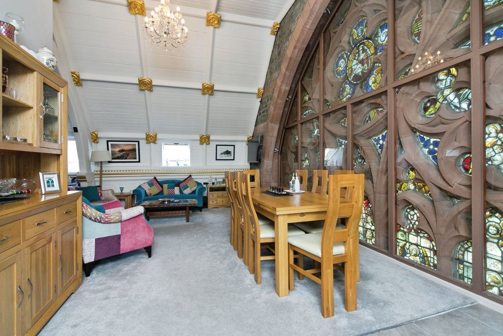 Property photo 3 of 19