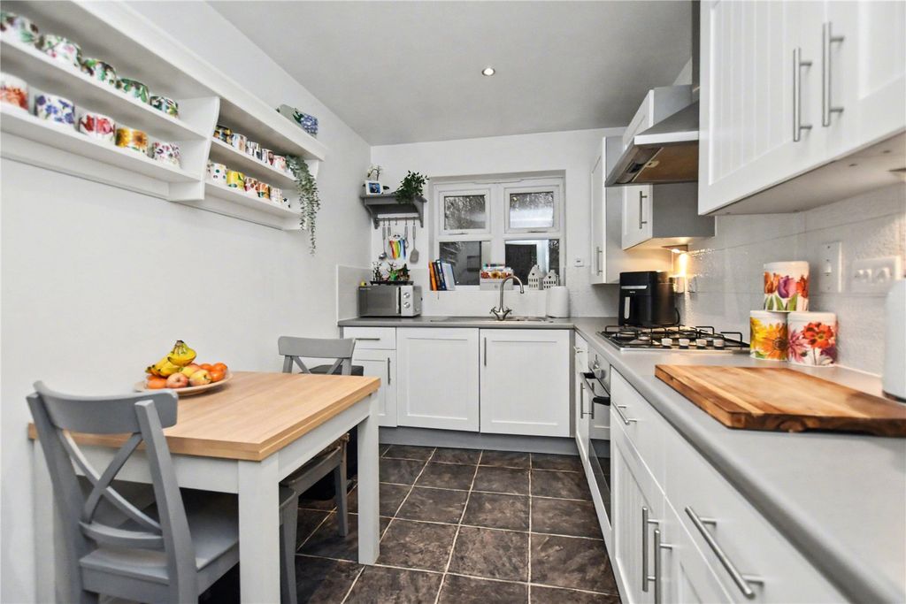 Property photo 3 of 15 Picture No. 17