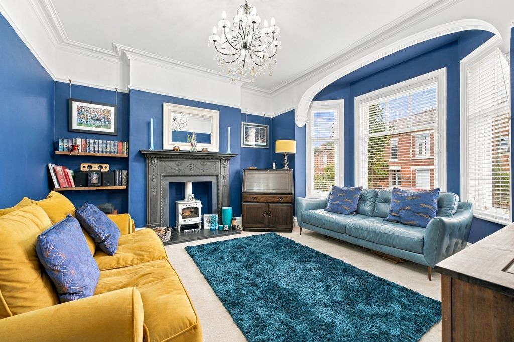 Property photo 1 of 33 Picture No. 04