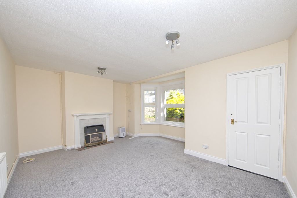 Property photo 2 of 10 Picture No. 41