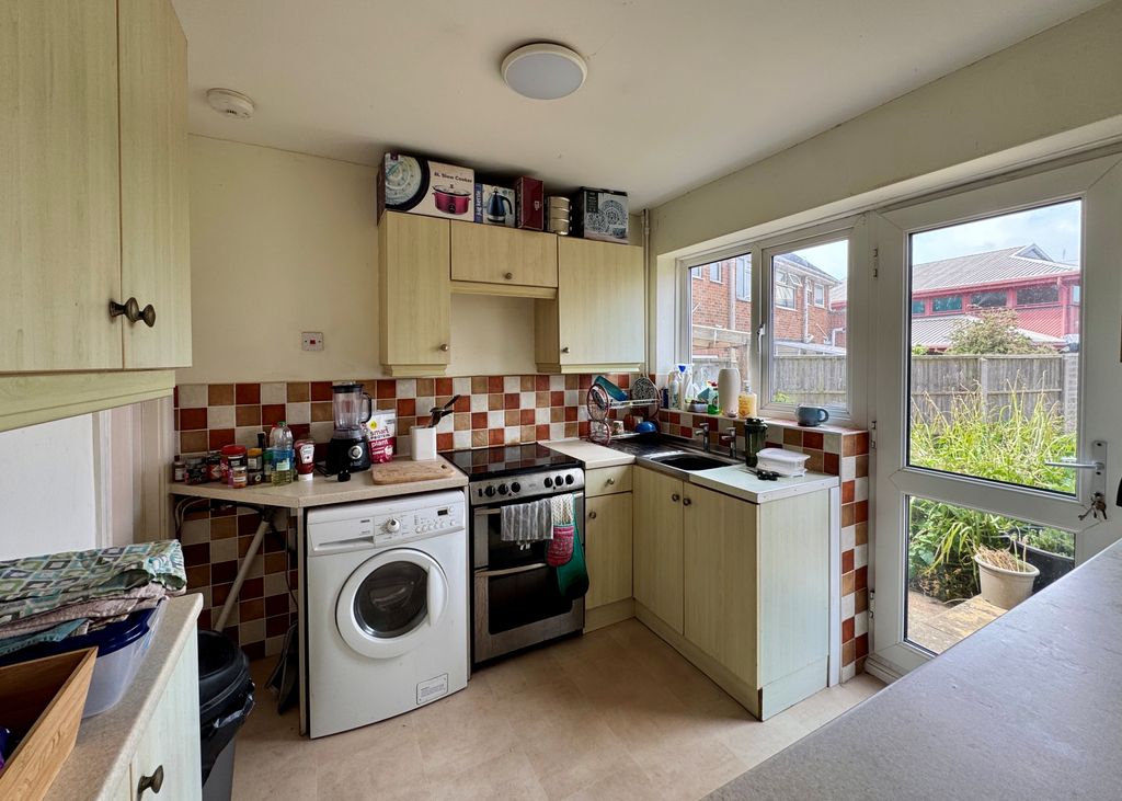 Property photo 3 of 10