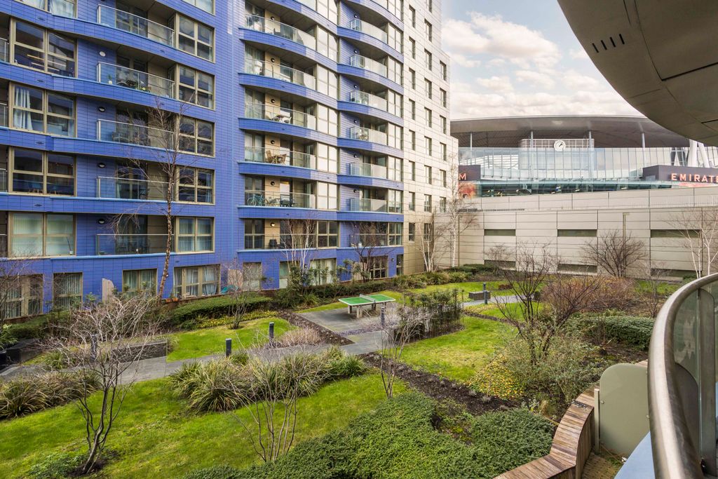 Property photo 3 of 19