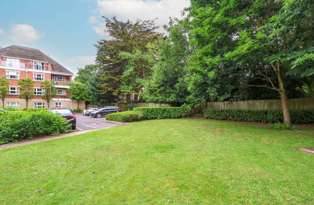 Property photo 2 of 15