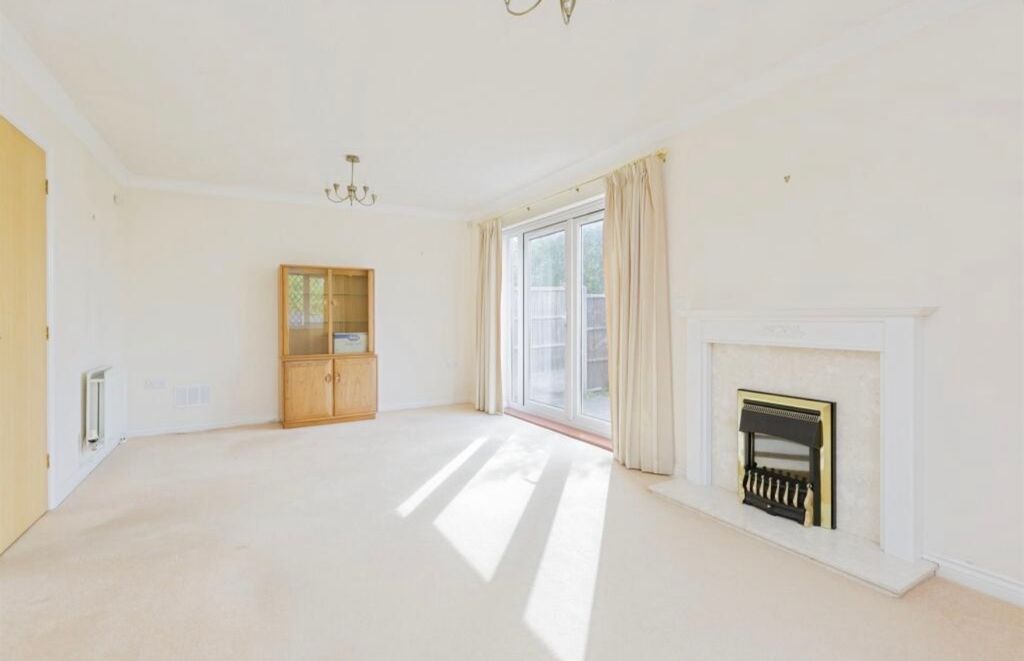 Property photo 3 of 18