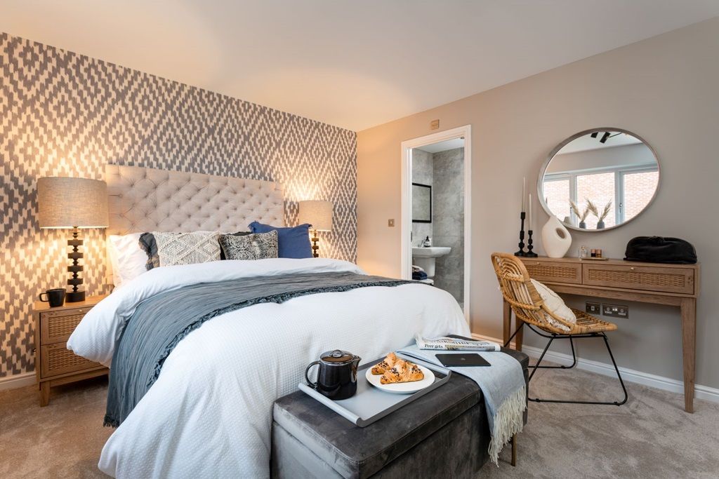 Property photo 1 of 12 The Kingham Main Bedroom