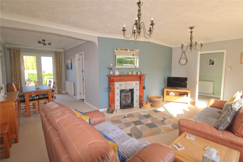 Property photo 3 of 30 Picture No. 18