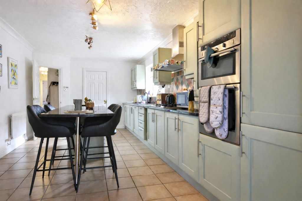 Property photo 3 of 24 Ccd83Bf2-88Fd-482F-8Adc-45Fdbd006524