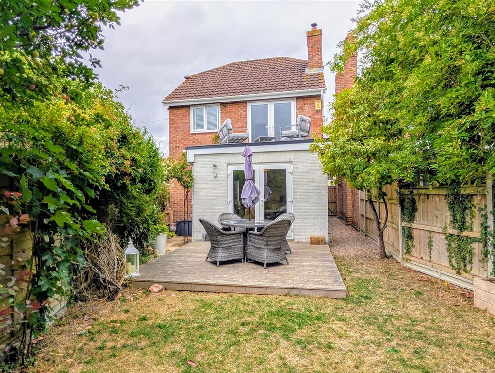 Property photo 3 of 18