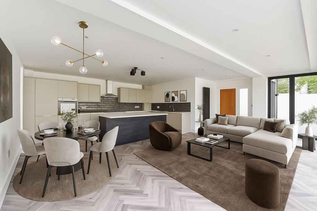 Property photo 2 of 46 Home Staging