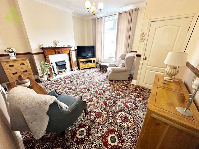 Property photo 2 of 16