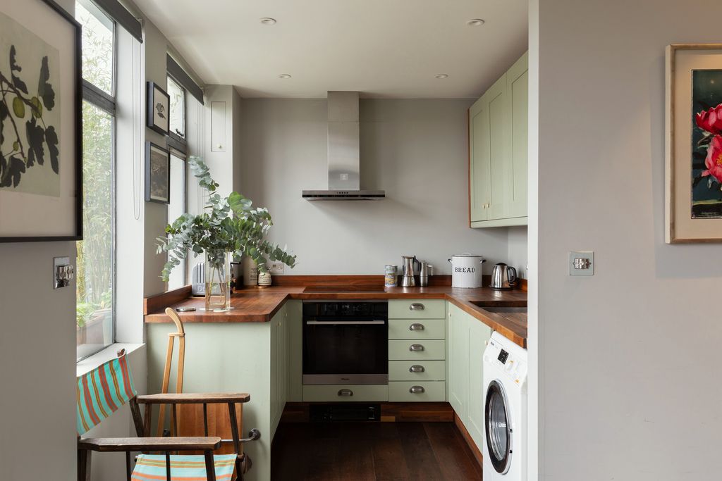 Property photo 3 of 23 329292 - Rf-Trinity-Court-WC1X-034.Jpg