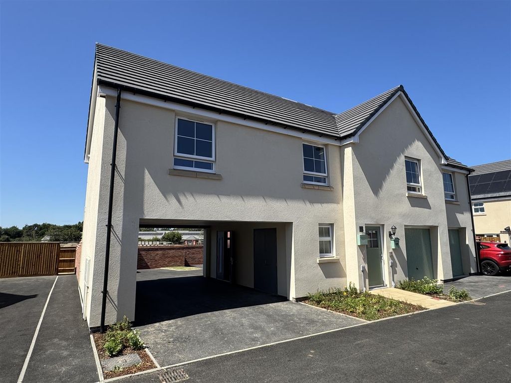 Property photo 1 of 15 Front View