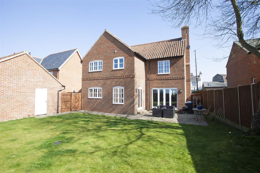 Property photo 3 of 13 Rear Garden.Jpg