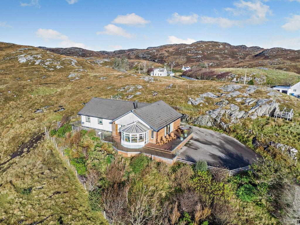 Property photo 2 of 31 Stoer View