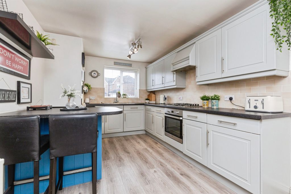 Property photo 2 of 22