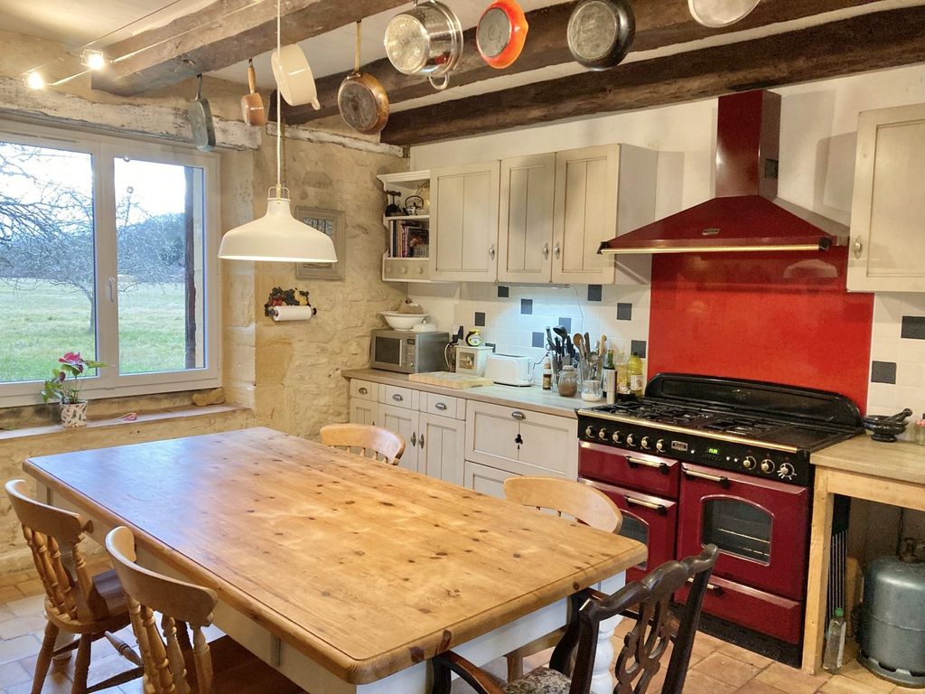 Property photo 3 of 21