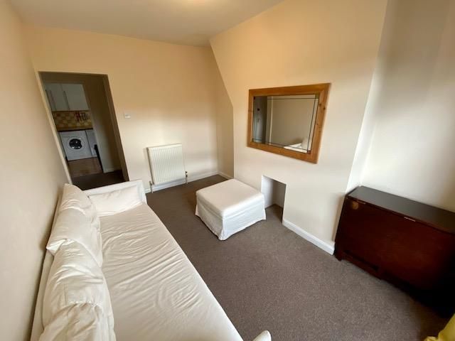 Property photo 2 of 9 Living Room