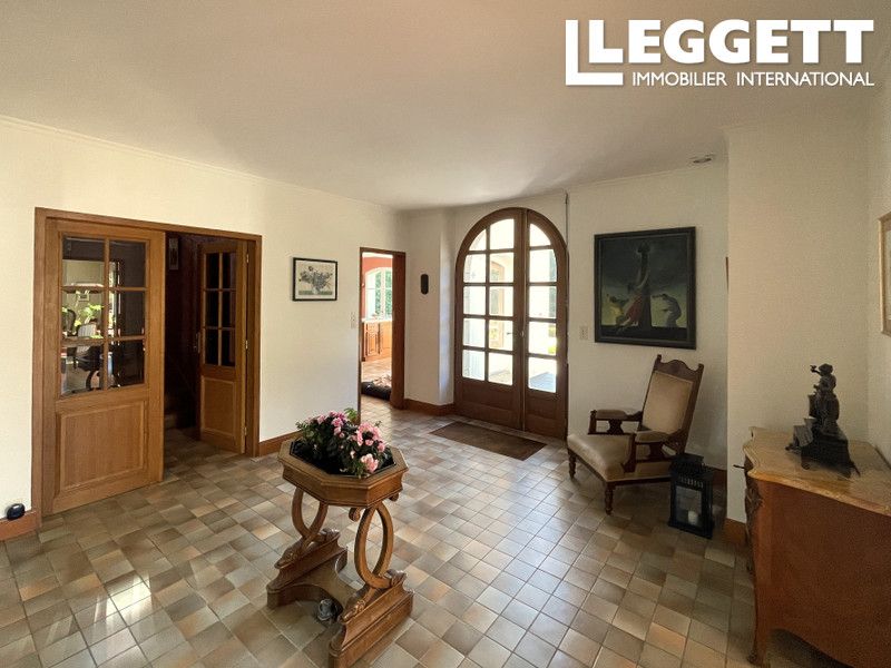 Property photo 3 of 10