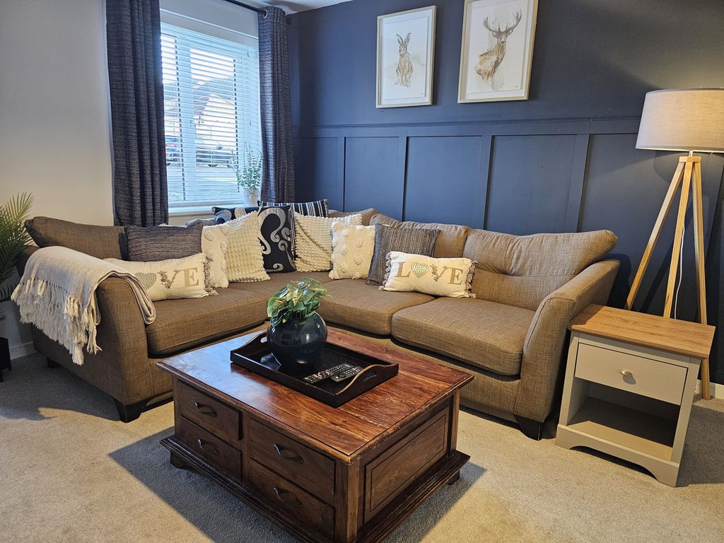 Property photo 2 of 23