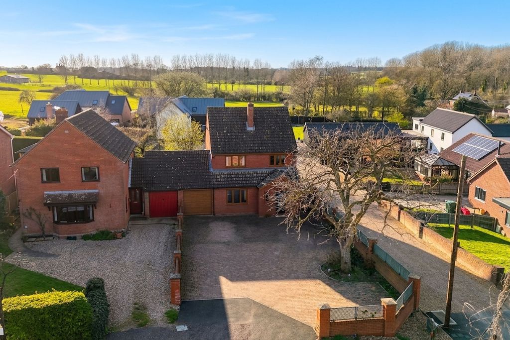 Property photo 1 of 26