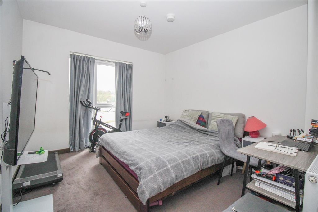 Property photo 2 of 11 Img_9926.Jpg