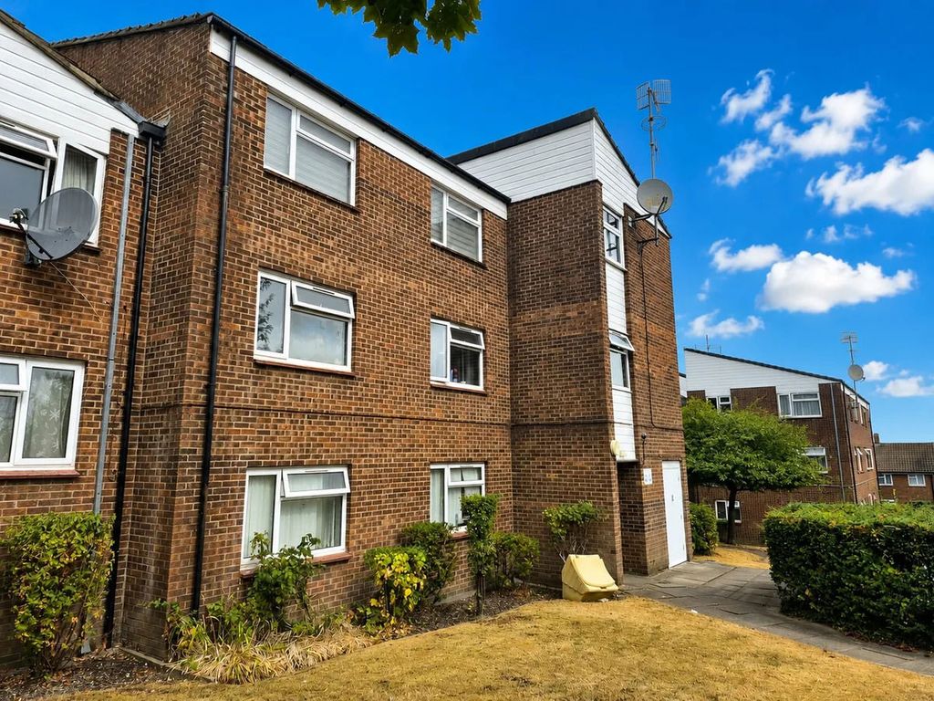Property photo 1 of 11