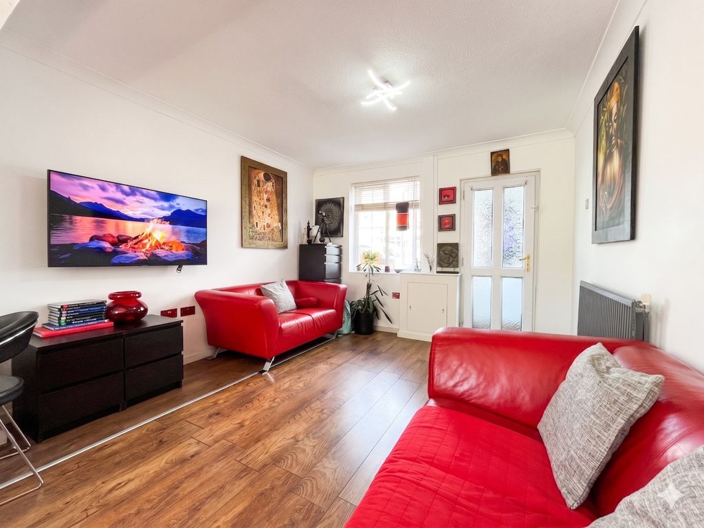 Property photo 3 of 23 5201682