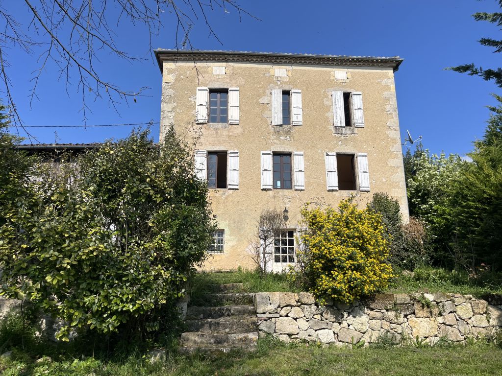 Property photo 1 of 23
