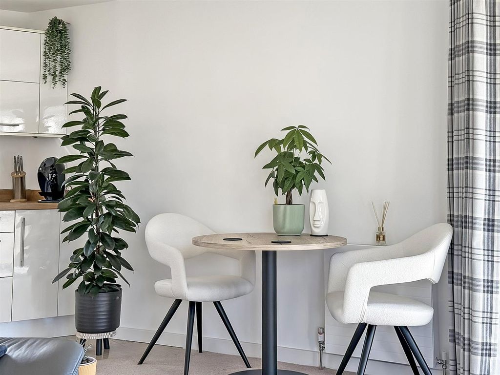 Property photo 3 of 14 Img_1430.Jpg