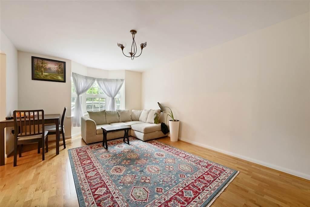 Property photo 3 of 14