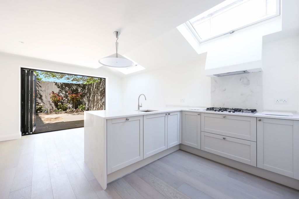Property photo 3 of 15 5050445