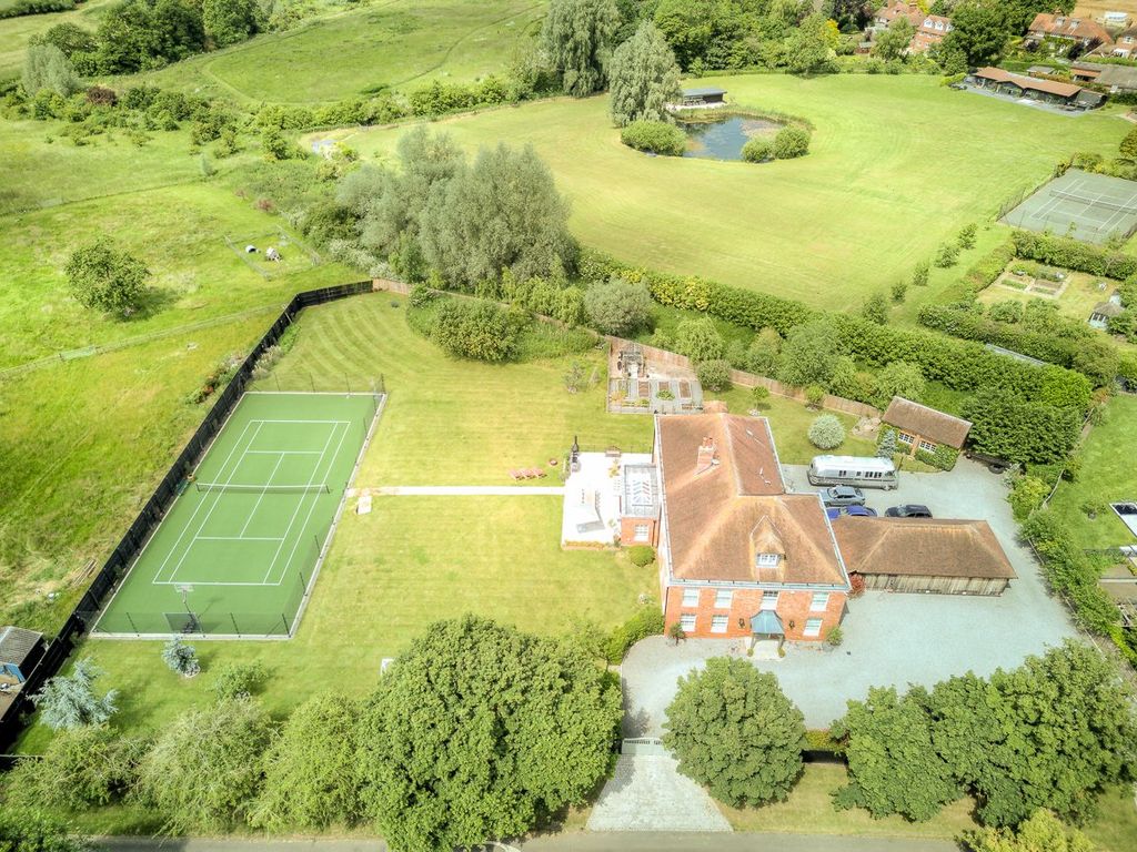 Property photo 1 of 31 Picture No. 03