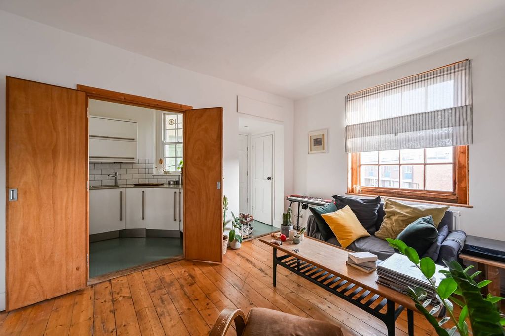 Property photo 3 of 7