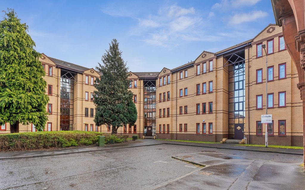 Property photo 1 of 20