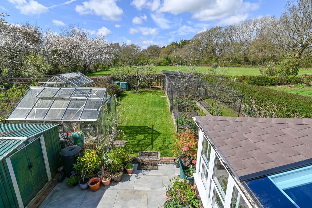 Property photo 2 of 18 Photo 10