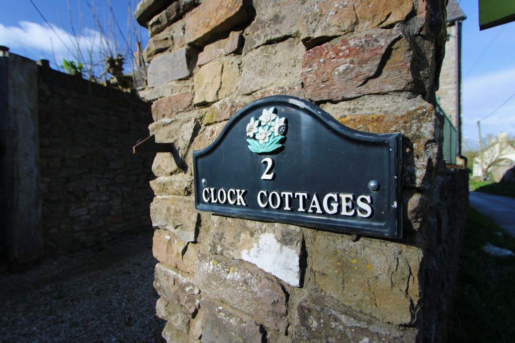 Property photo 2 of 30