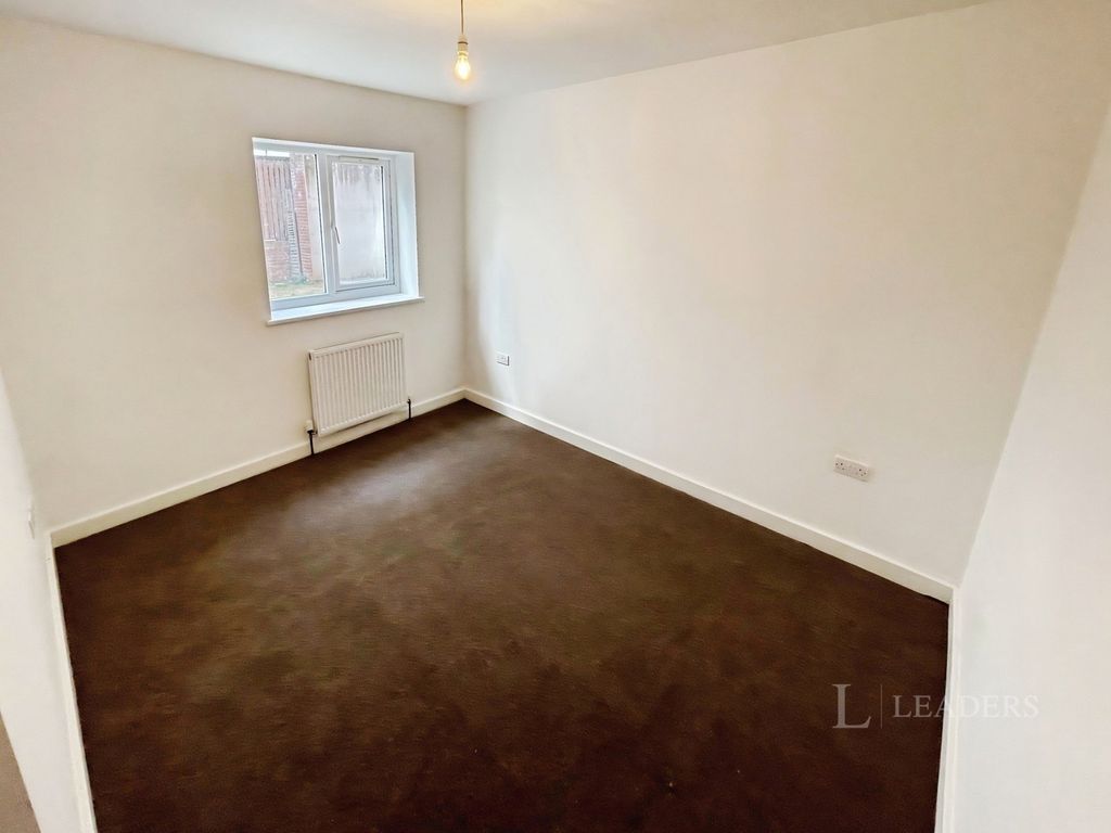 Property photo 3 of 9 Pbox-Img.Jpg
