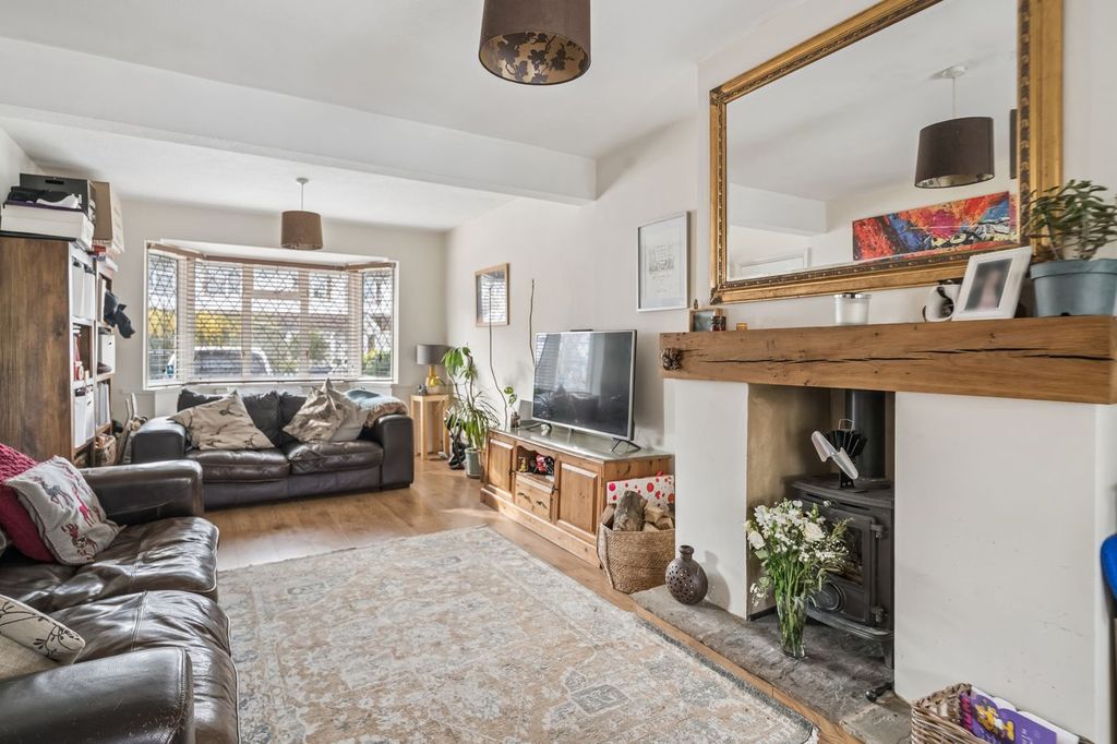 Property photo 2 of 19