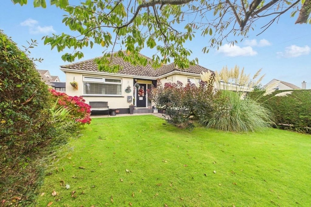 Property photo 1 of 33