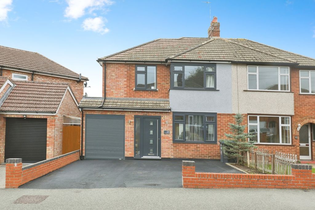 Property photo 1 of 17 Photo