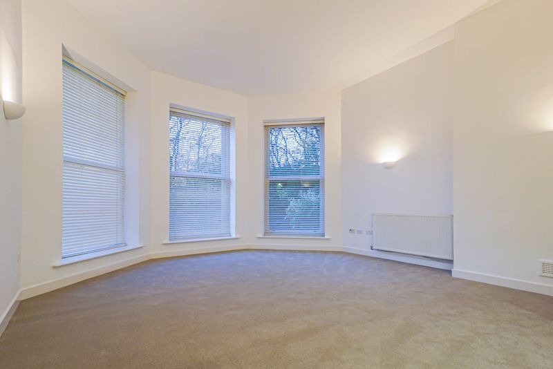 Property photo 3 of 19 Photo 16